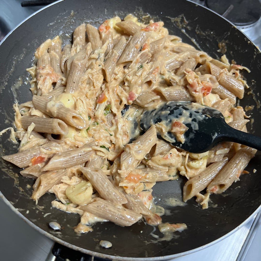 Photo of the Wholemeal penne in chicken sauce with cottage cheese – recipe of Wholemeal penne in chicken sauce with cottage cheese on DeliRec