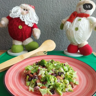 Recette de Salade de brocoli sur le site de recettes DeliRec