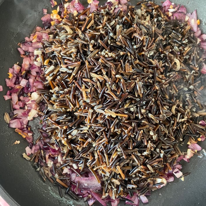 Photo of the Wild rice with pine nuts and dates – recipe of Wild rice with pine nuts and dates on DeliRec