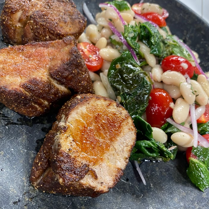 Photo of the Pork Mignon with White Beans and Spinach – recipe of Pork Mignon with White Beans and Spinach on DeliRec