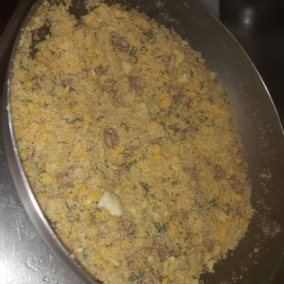 Recipe of Egg, bacon and sausage crumble on the DeliRec recipe website
