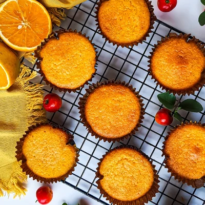 Receita de Muffins de acerola e laranja  no site de receitas DeliRec