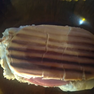 Recipe of Hot bread in the sandwich maker on the DeliRec recipe website