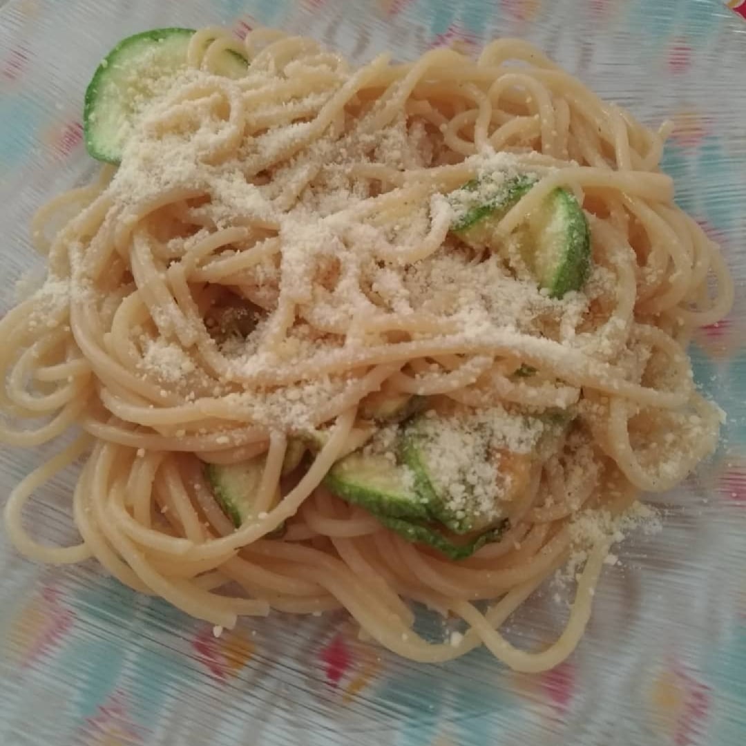 Foto da Espaguete com abobrinha - receita de Espaguete com abobrinha no DeliRec
