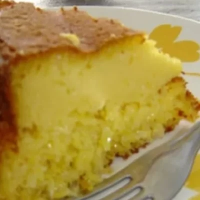 Recipe of Easy Creamy Corn Cake on the DeliRec recipe website