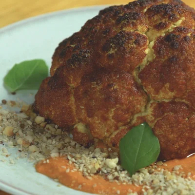 Recipe of Cauliflower with romesco sauce and dukkah on the DeliRec recipe website