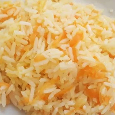 Recipe of Rice with sautéed carrots on the DeliRec recipe website