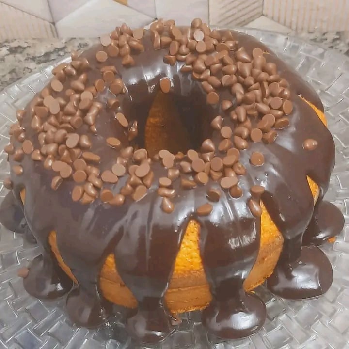 Foto da Bolo de cenoura com cobertura de chocolate - receita de Bolo de cenoura com cobertura de chocolate no DeliRec