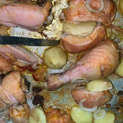 Recipe of Roasted thigh with potato on the DeliRec recipe website