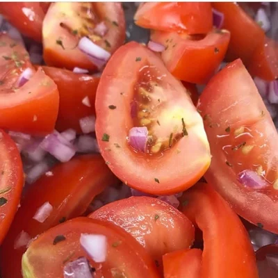 Receita de Salada de tomates  no site de receitas DeliRec