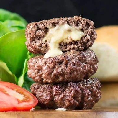 Recipe of low carb stuffed hamburger on the DeliRec recipe website