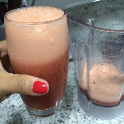 Recipe of natural strawberry juice on the DeliRec recipe website