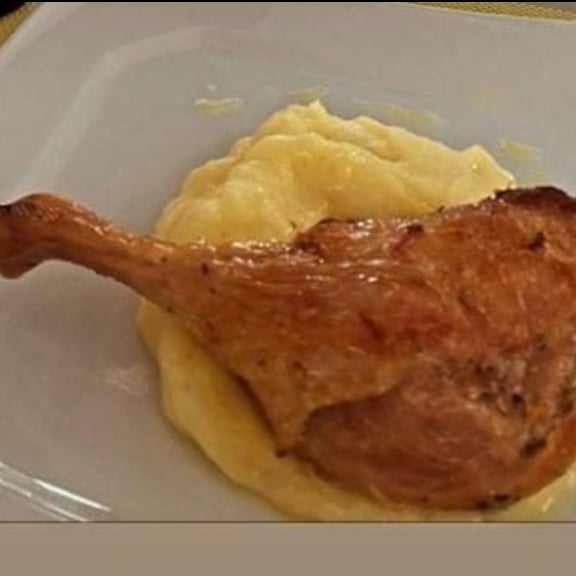 Foto da Coxa de frango com purê de batata - receita de Coxa de frango com purê de batata no DeliRec