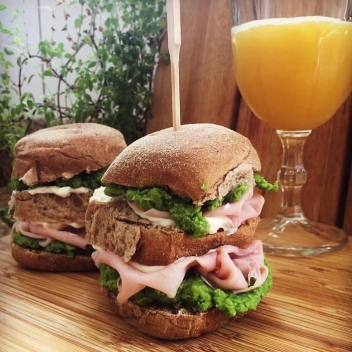Photo of the Ham sandwich with pea puree – recipe of Ham sandwich with pea puree on DeliRec