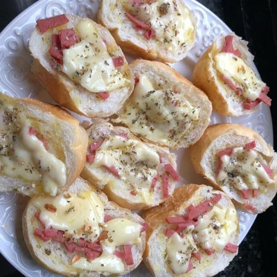 Recipe of bread with mozzarella on the DeliRec recipe website