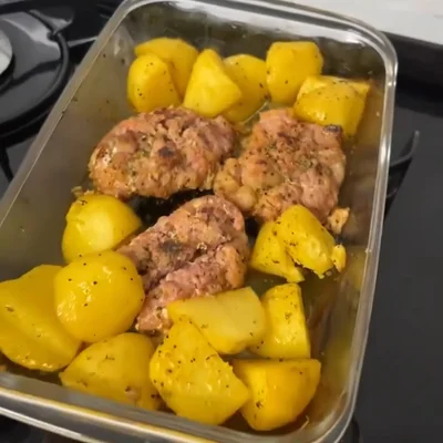 Recipe of Sausage with potato gratin on the DeliRec recipe website