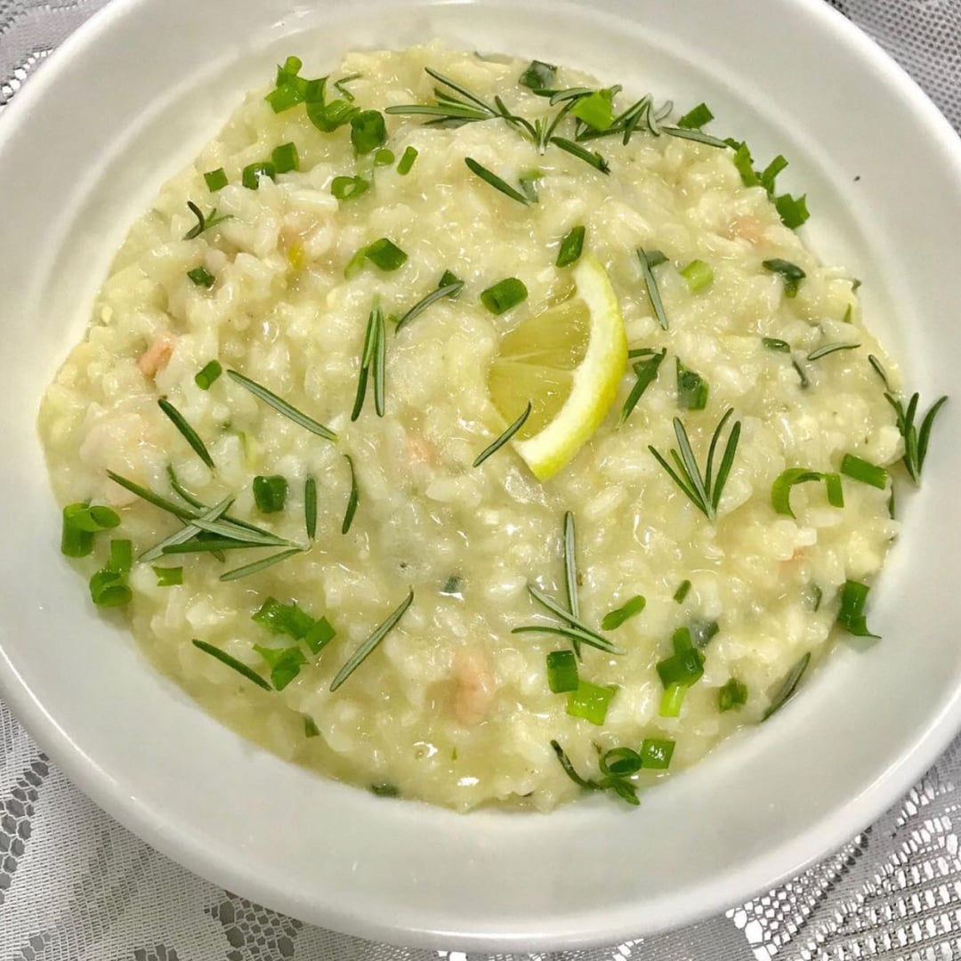 Photo of the Shrimp risotto with Sicilian lemon scent – recipe of Shrimp risotto with Sicilian lemon scent on DeliRec