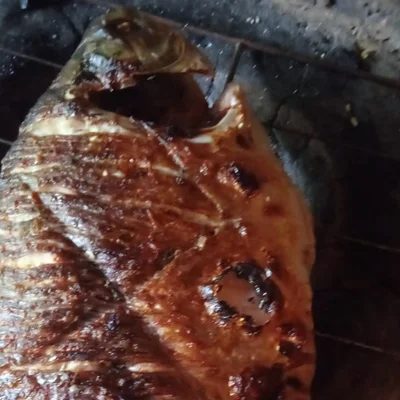 Receta de pescado asado en el sitio web de recetas de DeliRec