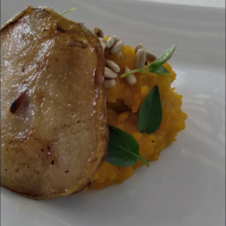 Photo of the Pumpkin puree with roasted pear – recipe of Pumpkin puree with roasted pear on DeliRec