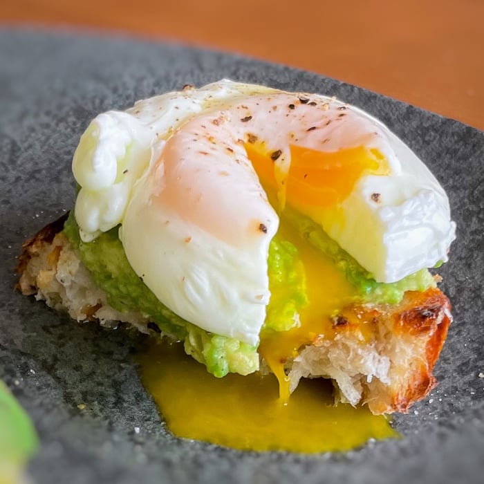 Photo of the Avocado toast (poached egg) – recipe of Avocado toast (poached egg) on DeliRec