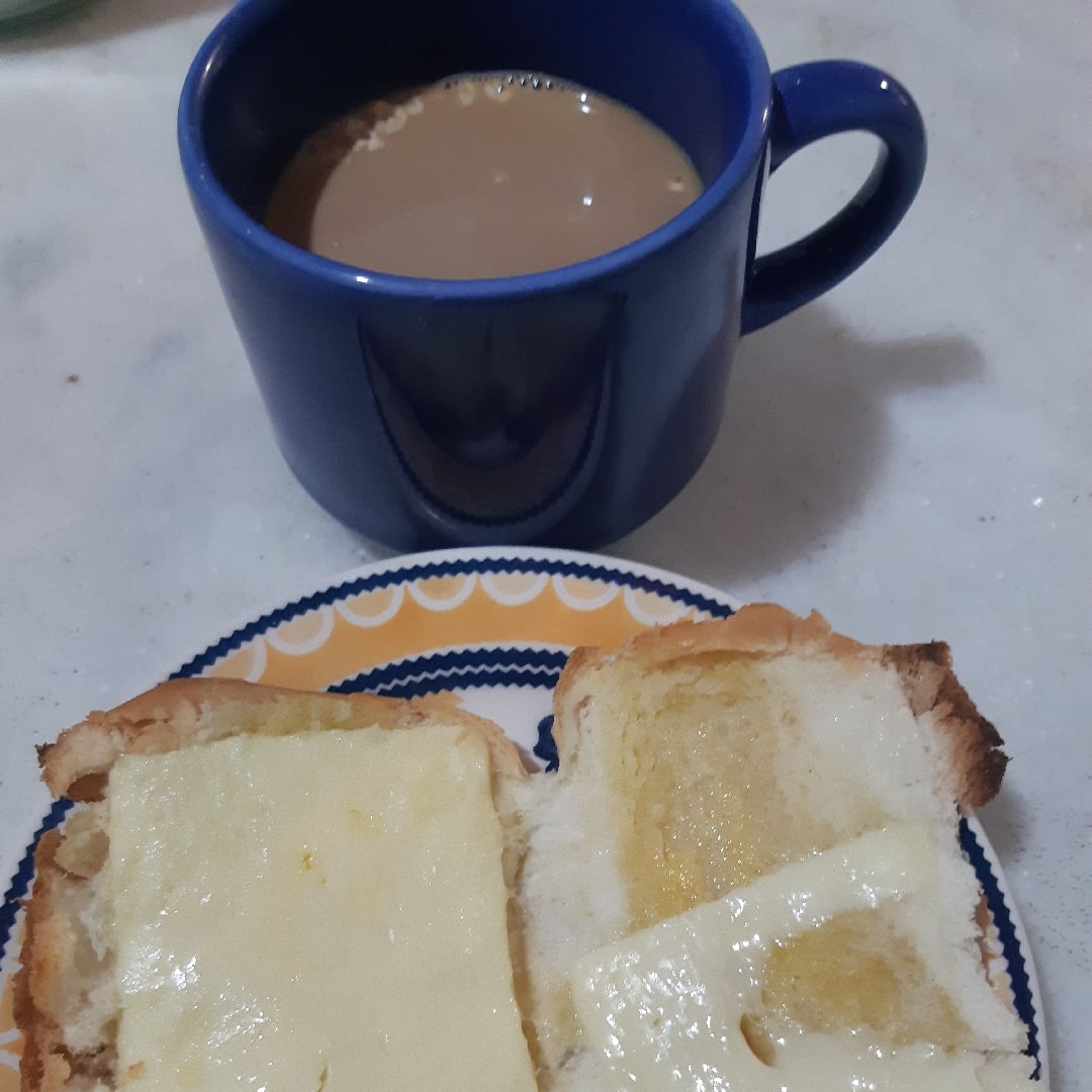 Foto da Pão com queijo e capuccino - receita de Pão com queijo e capuccino no DeliRec