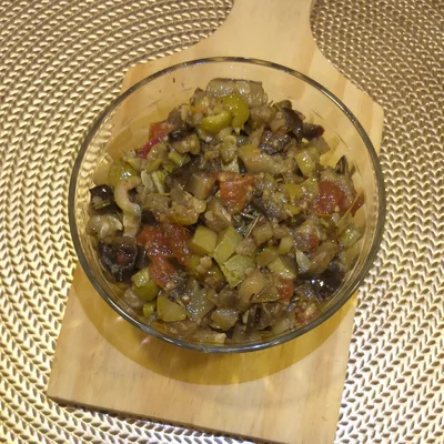 Recipe of Eggplant and green zucchini antipasti on the DeliRec recipe website