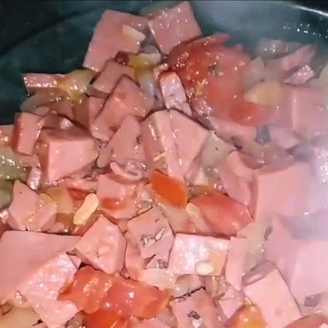 Foto da Mortadela temperada com cebola e tomate - receita de Mortadela temperada com cebola e tomate no DeliRec