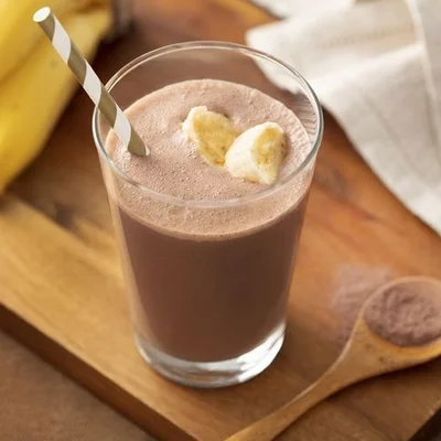 Recipe of Banana smoothie with chocolate 🍌🍫 on the DeliRec recipe website
