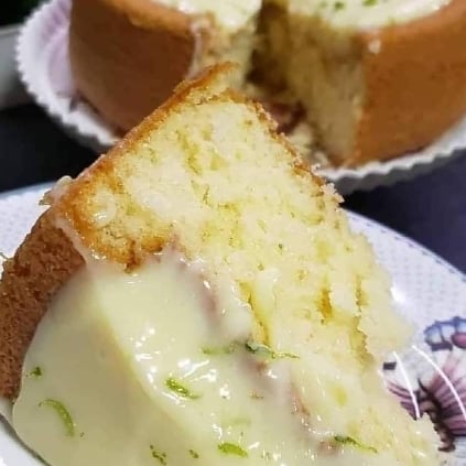 Photo of the Yogurt cake with lemon syrup – recipe of Yogurt cake with lemon syrup on DeliRec