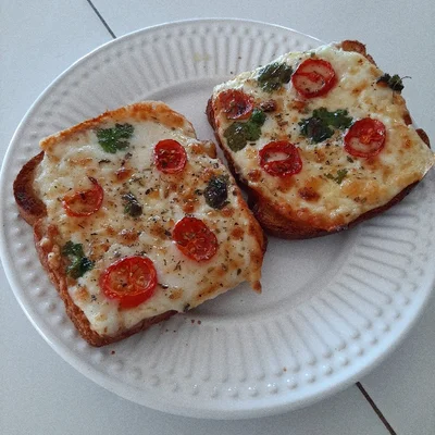 Recipe of Pizza bread in the air fryer on the DeliRec recipe website