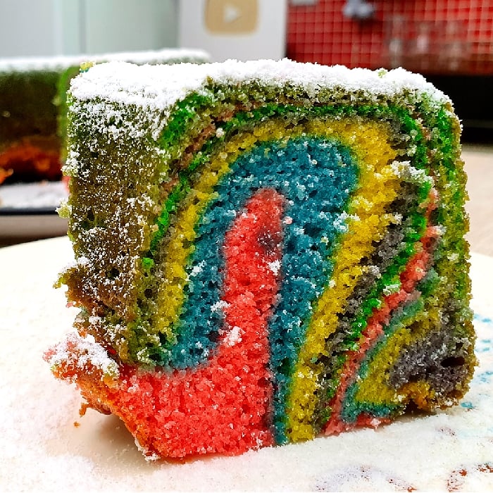 Photo of the Amazing colorful cake 😲 – recipe of Amazing colorful cake 😲 on DeliRec
