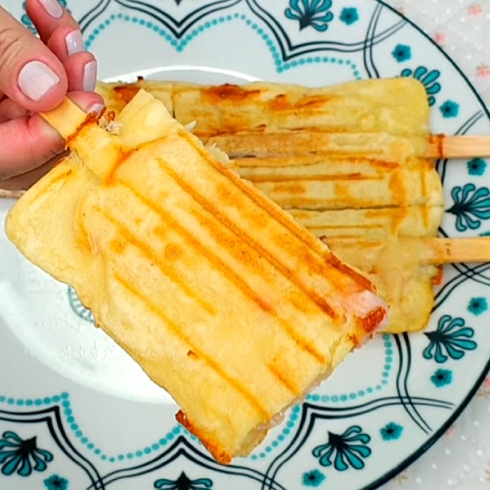 Photo of the crepe in the sandwich maker – recipe of crepe in the sandwich maker on DeliRec