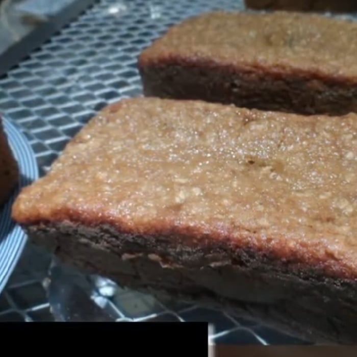 Photo of the BANANA CAKE WITHOUT FLOUR AND SUGAR – recipe of BANANA CAKE WITHOUT FLOUR AND SUGAR on DeliRec