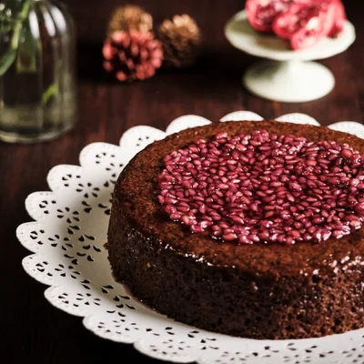 Recipe of Spice Cake with Pomegranate Sauce on the DeliRec recipe website
