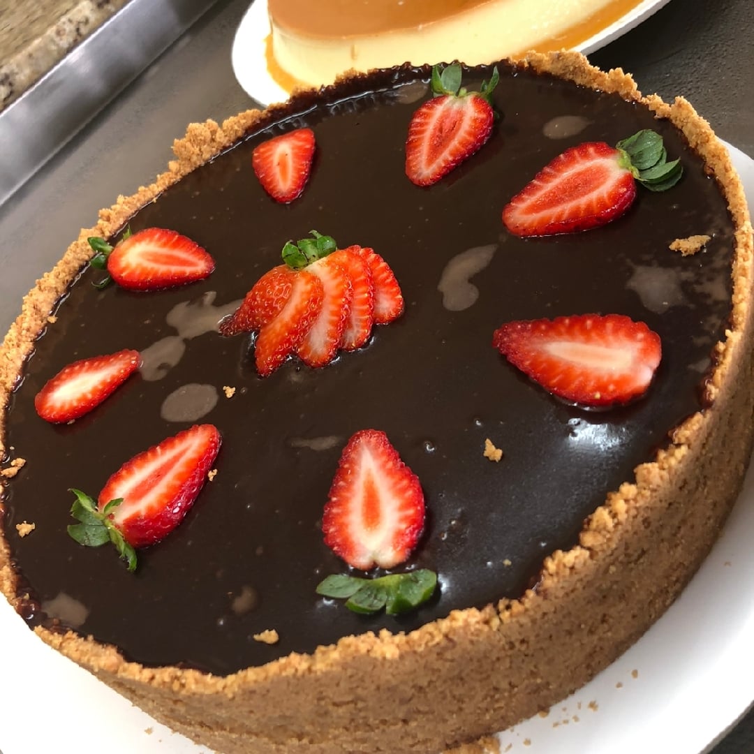 Foto da Torta de mousse de chocolate com morango  - receita de Torta de mousse de chocolate com morango  no DeliRec
