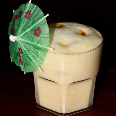 Recipe of Non-alcoholic passion fruit smoothie on the DeliRec recipe website