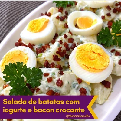 Receita de Salada de batatas com iogurte e bacon  no site de receitas DeliRec