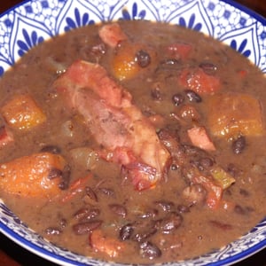 Beans cooked with ribs