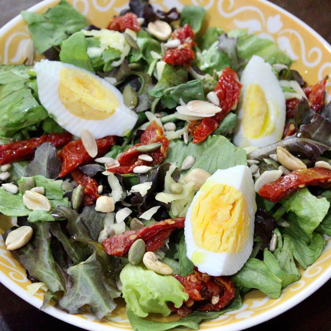 Foto da Bowl de salada fácil  - receita de Bowl de salada fácil  no DeliRec