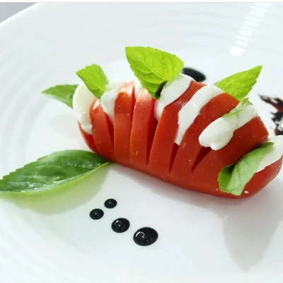 Recipe of special caprese salad on the DeliRec recipe website