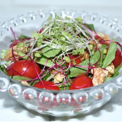 Recipe of Arugula and tomato salad on the DeliRec recipe website