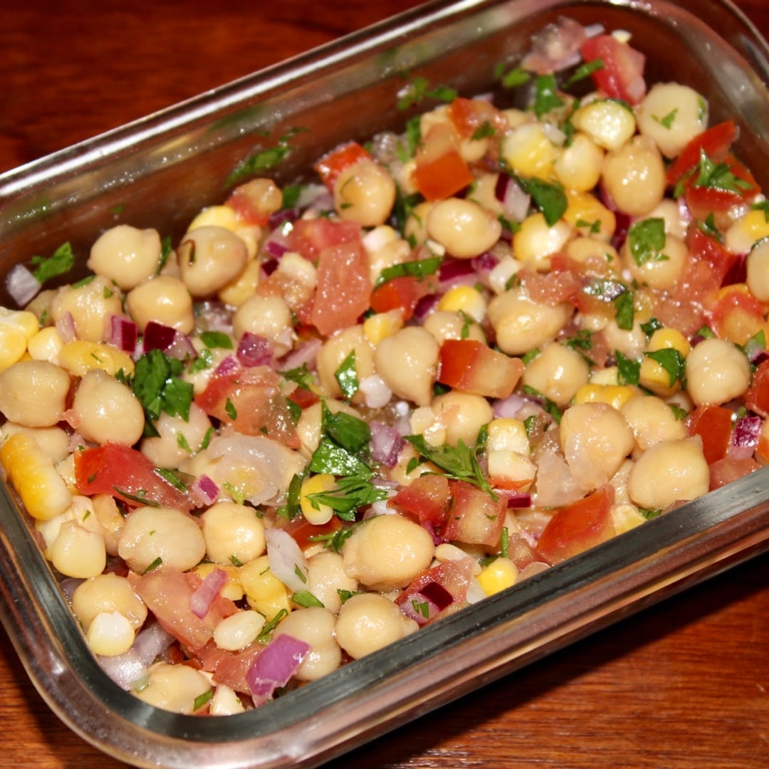 Photo of the Colorful salad with chickpeas – recipe of Colorful salad with chickpeas on DeliRec