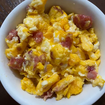 Recipe of Scrambled eggs - 3 ingredients on the DeliRec recipe website