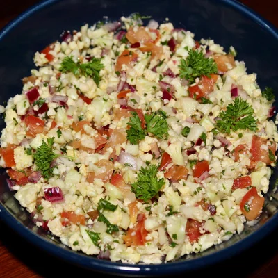 Recipe of raw cauliflower salad on the DeliRec recipe website