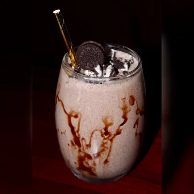 Recipe of Oreo Milkshake - 3 ingredients on the DeliRec recipe website