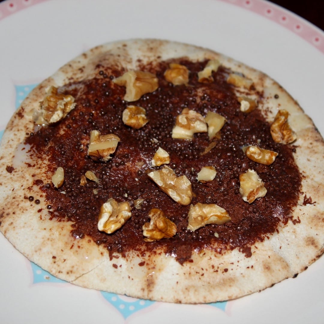 Foto da Mini pizza de chocolate com nozes - receita de Mini pizza de chocolate com nozes no DeliRec
