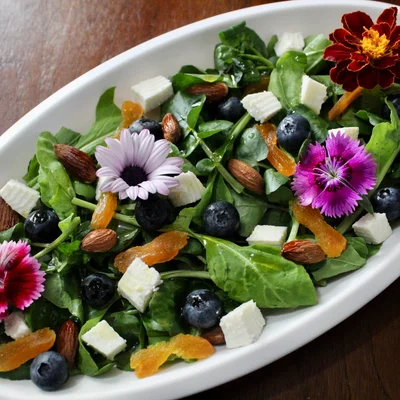 Recipe of New Year's Eve Special Salad on the DeliRec recipe website