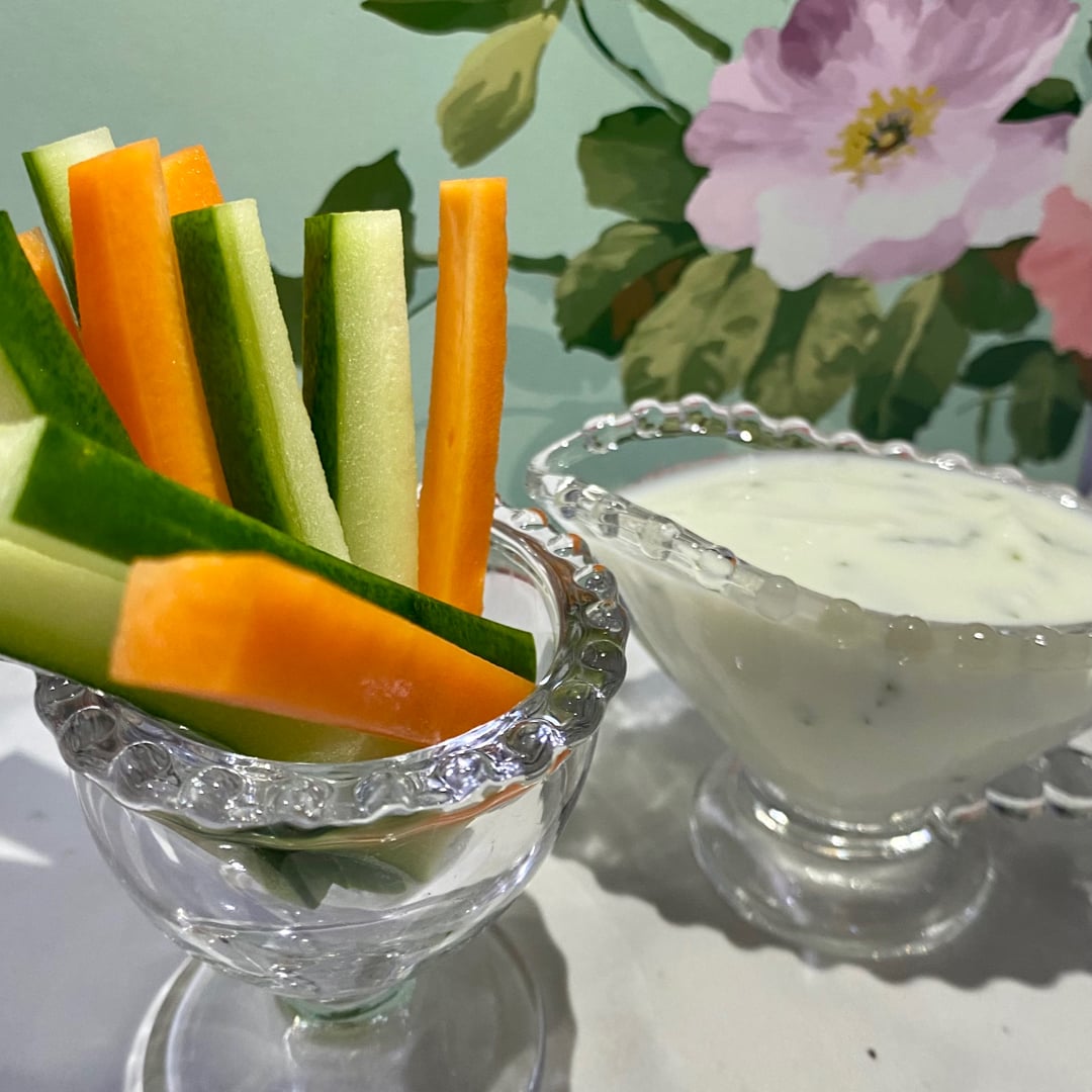 Foto da Palitos de legumes com molho de iogurte  - receita de Palitos de legumes com molho de iogurte  no DeliRec