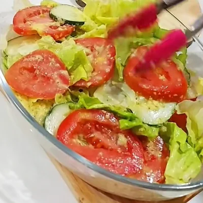 Recipe of Cucumber and Lettuce Salad on the DeliRec recipe website