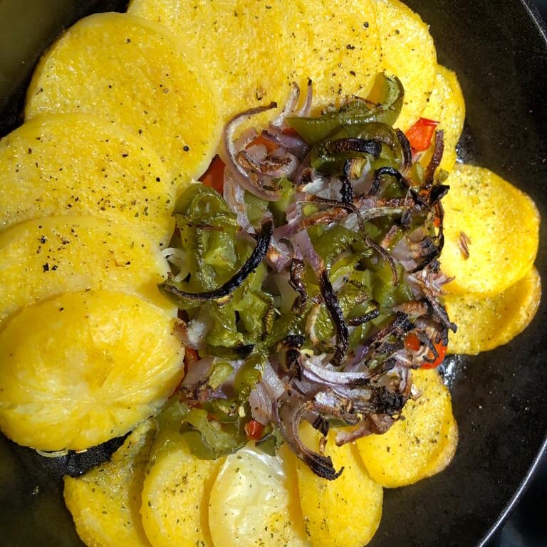 Photo of the Angu in slices with peppers – recipe of Angu in slices with peppers on DeliRec